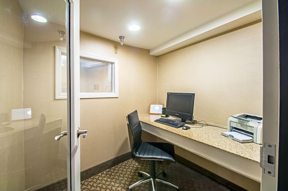 Comfort - Tysons Corner Hotel Falls Church