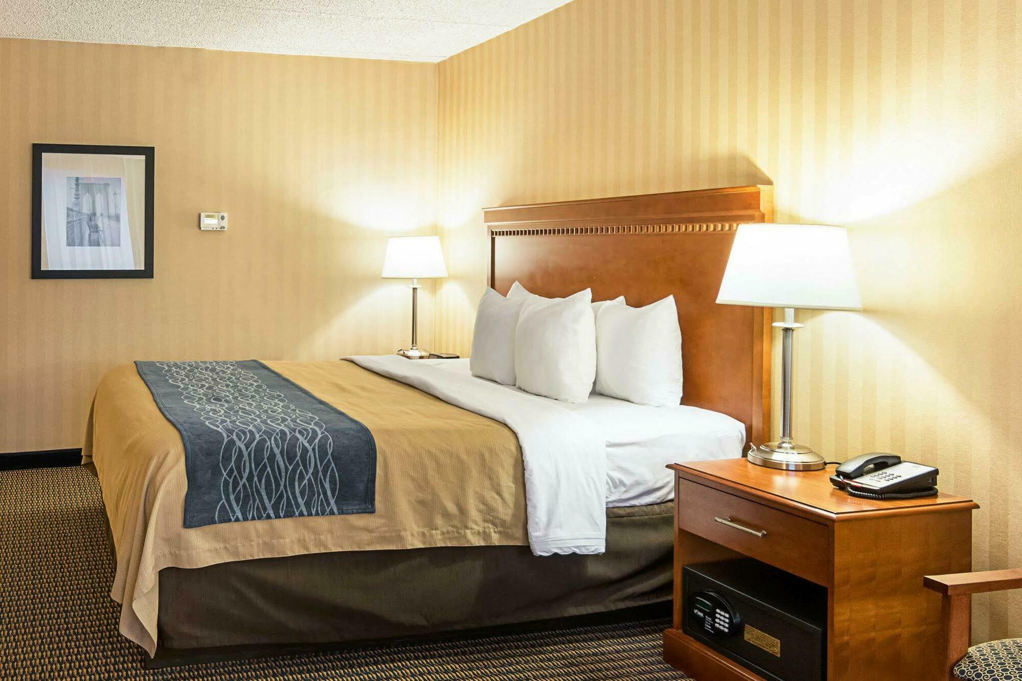 Hotel Comfort - Tysons Corner Falls Church