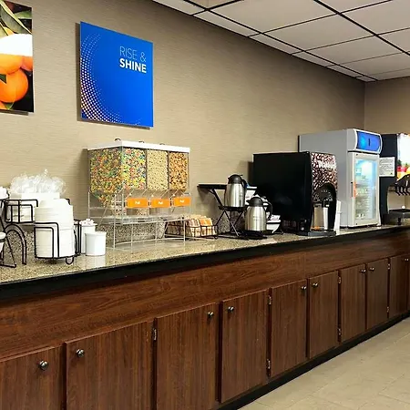 Comfort Inn Falls Church - Tysons Corner 