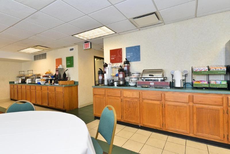 Comfort - Tysons Corner 3*